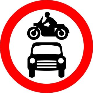 Picture of "Cars And Motorbikes Prohibited" Sign 